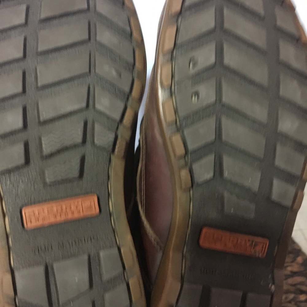 Sperry - Picture 3 of 7